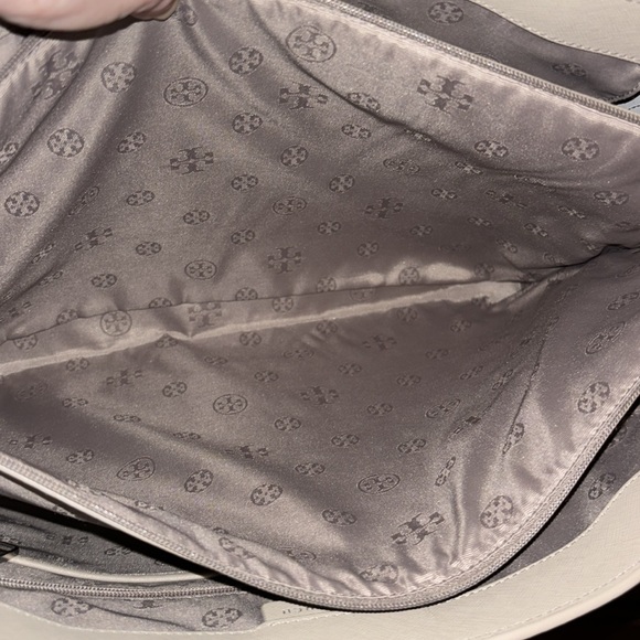 Tory Burch York Buckle Saffiano Leather Large Tote with COA - Picture 12 of 16